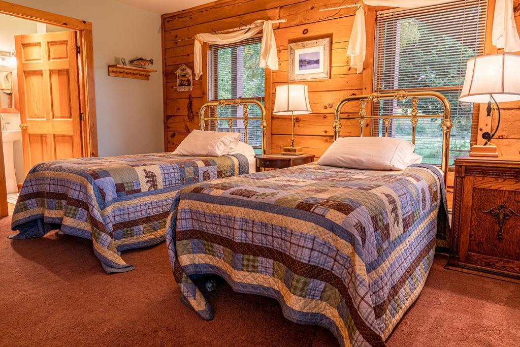 Point Au Roche Lodge Платтсбург Екстер'єр фото